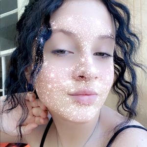 Meet your Posher, Kennzie